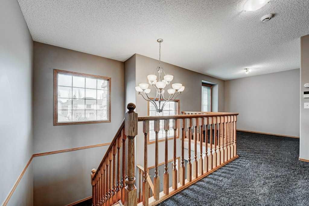 91 Valley Ridge Green Nw, Calgary, AB - Indoor Photo Showing Other Room