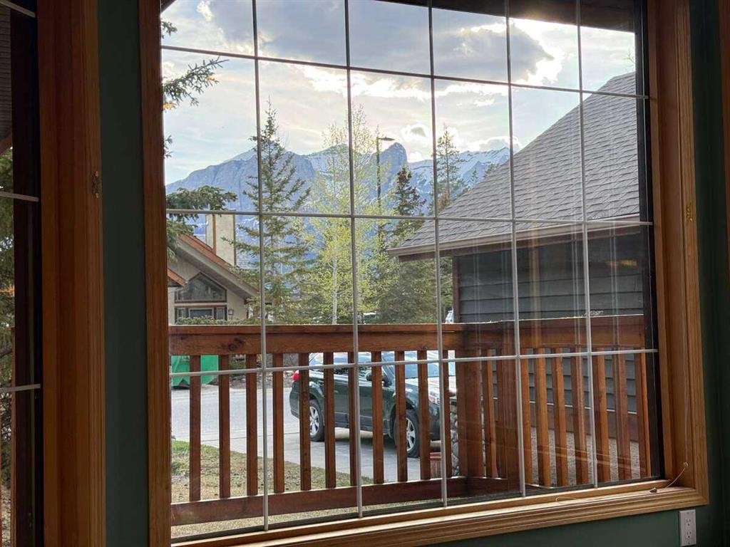 2 Terrace Place, Canmore, AB - Indoor Photo Showing Other Room