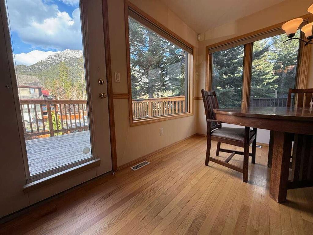 2 Terrace Place, Canmore, AB - Indoor