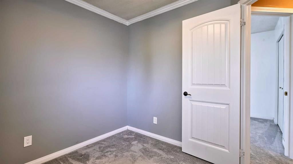 48 Riverbrook Road Se, Calgary, AB - Indoor Photo Showing Other Room