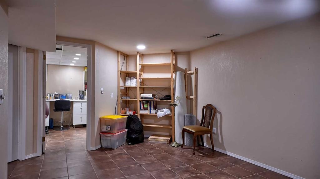48 Riverbrook Road Se, Calgary, AB - Indoor Photo Showing Other Room