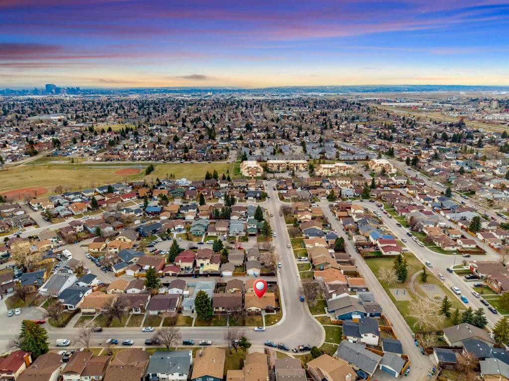 479 Templevale Drive Ne, Calgary, AB - Outdoor With View