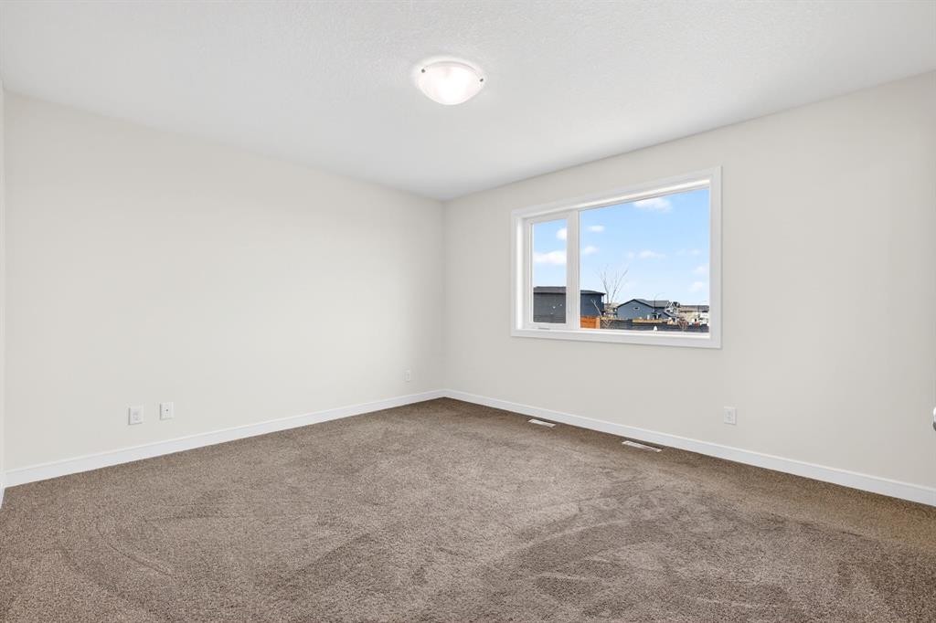 123 Evanscrest Way Nw, Calgary, AB - Indoor Photo Showing Other Room