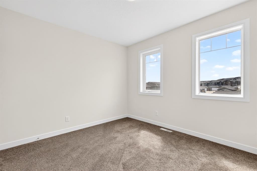 123 Evanscrest Way Nw, Calgary, AB - Indoor Photo Showing Other Room