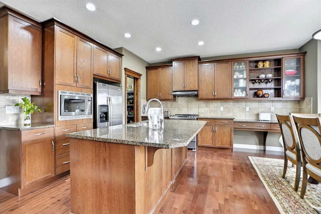 39 Skyview Shores Rise Ne, Calgary, AB - Indoor Photo Showing Kitchen With Upgraded Kitchen