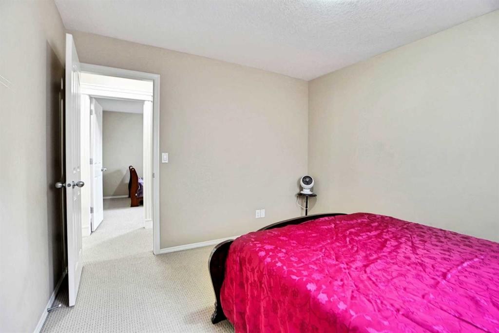 39 Skyview Shores Rise Ne, Calgary, AB - Indoor Photo Showing Bedroom
