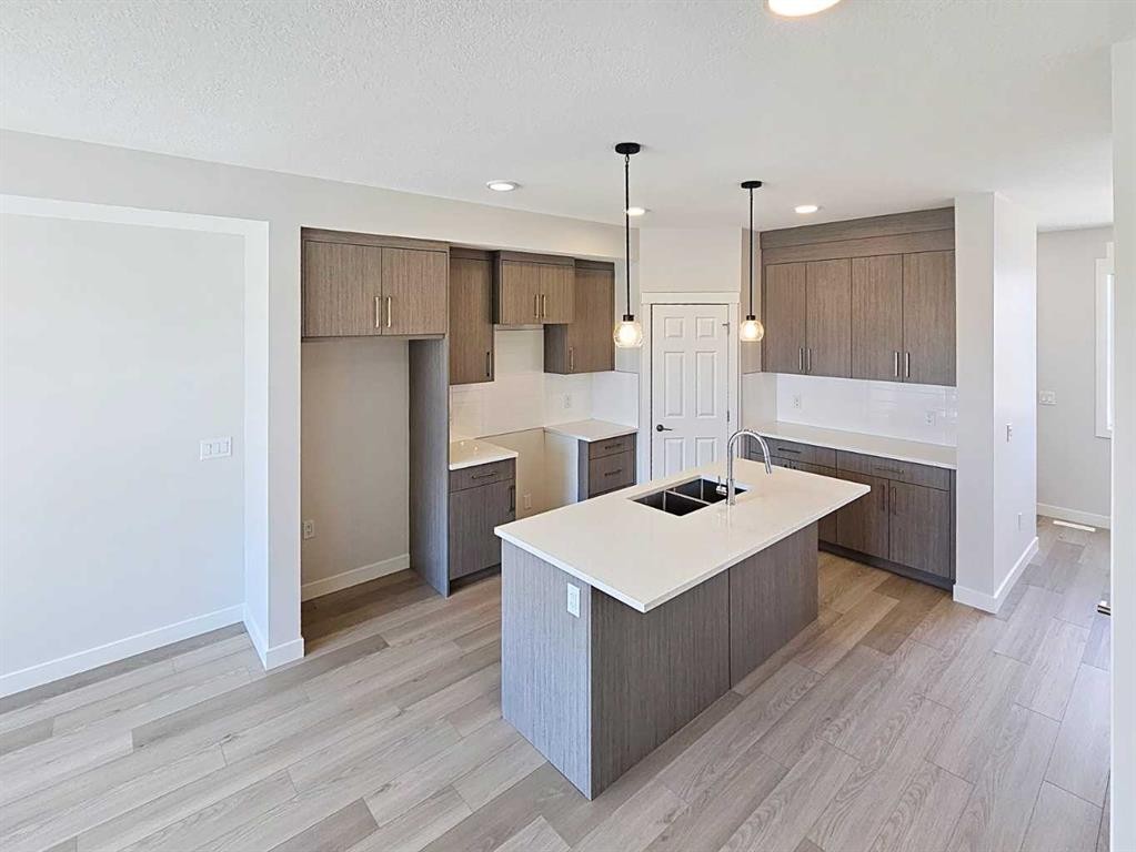 1935 Mccaskill Drive, Crossfield, AB