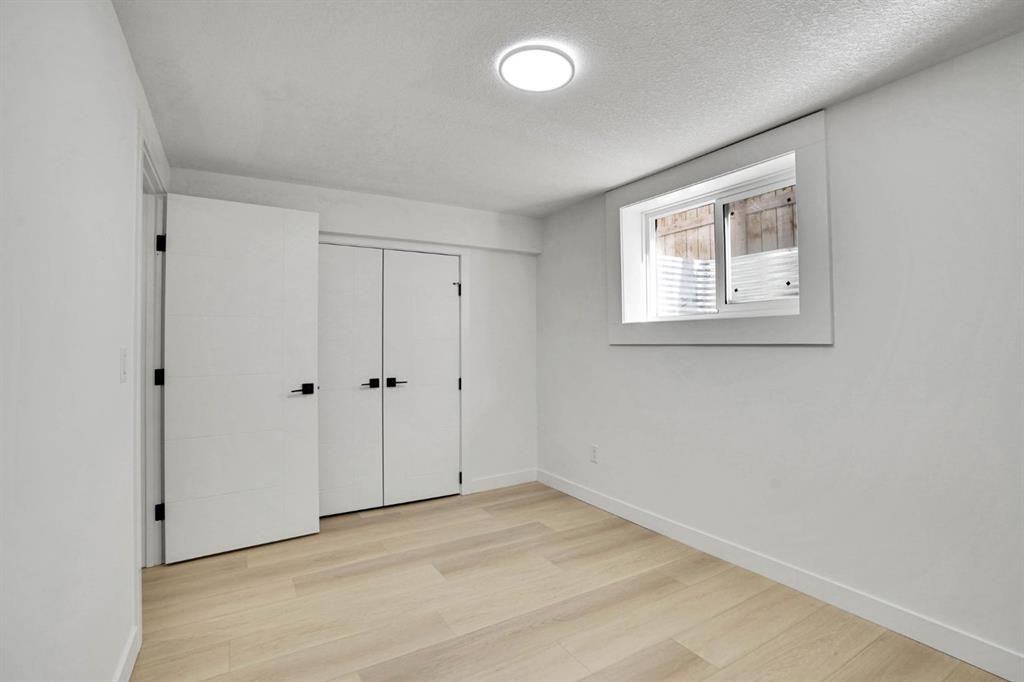 20 Templehill Crescent Ne, Calgary, AB - Indoor Photo Showing Other Room