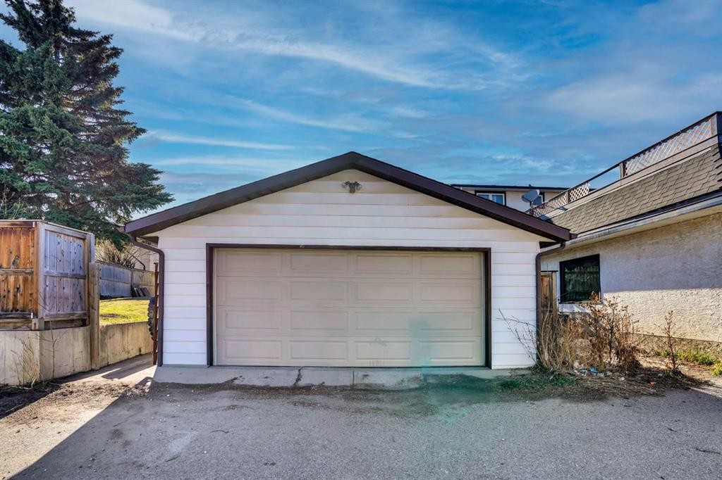 20 Templehill Crescent Ne, Calgary, AB - Outdoor With Exterior