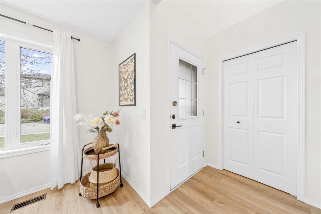 182 Covemeadow Close Ne, Calgary, AB - Indoor Photo Showing Other Room