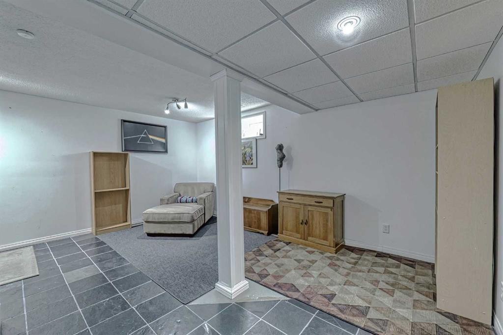 111 West Springs Way Sw, Calgary, AB - Indoor