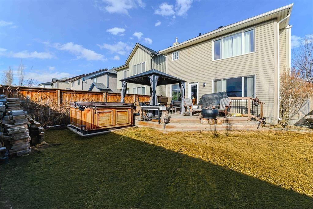 88 Evansford Road Nw, Calgary, AB - Outdoor