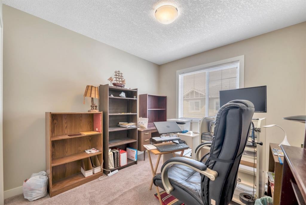 131-300 Marina Drive, Chestermere, AB - Indoor Photo Showing Office