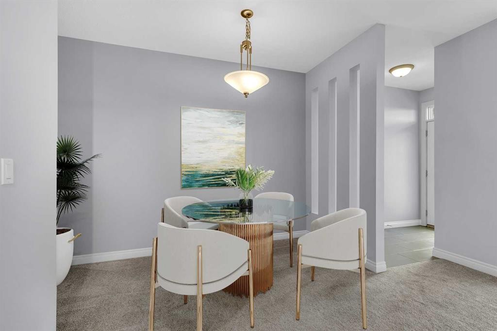 7-181 Rockyledge View Nw, Calgary, AB - Indoor Photo Showing Dining Room