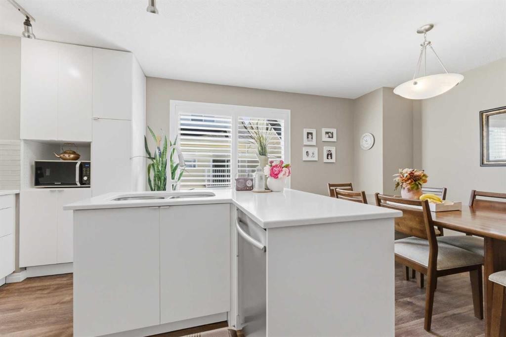 159 Mckenzie Towne Gate Se, Calgary, AB - Indoor Photo Showing Other Room