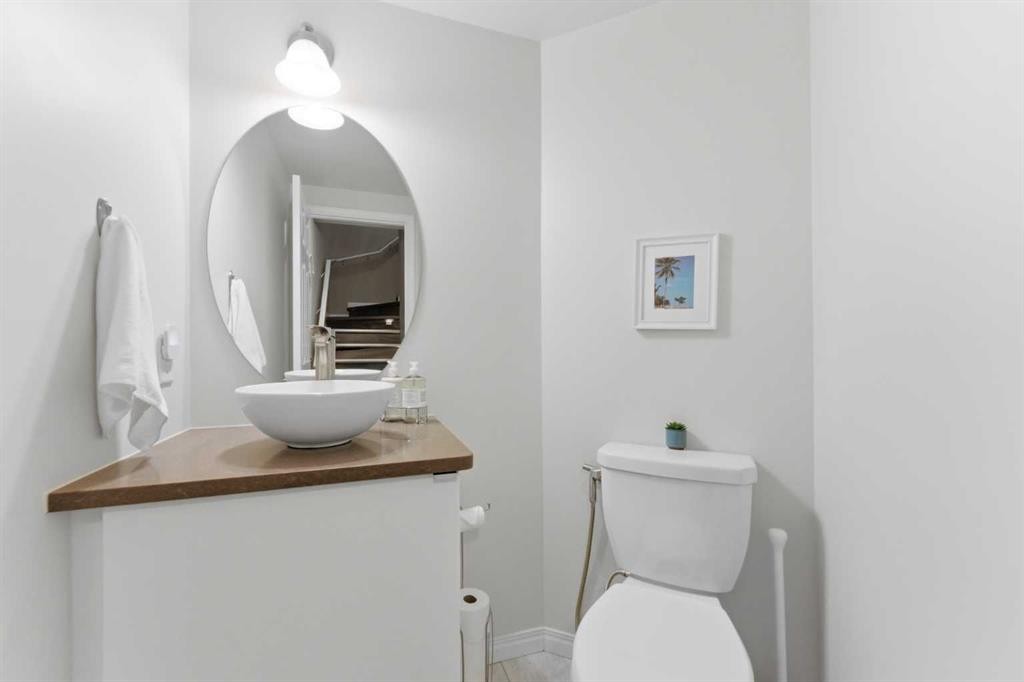 159 Mckenzie Towne Gate Se, Calgary, AB - Indoor Photo Showing Bathroom