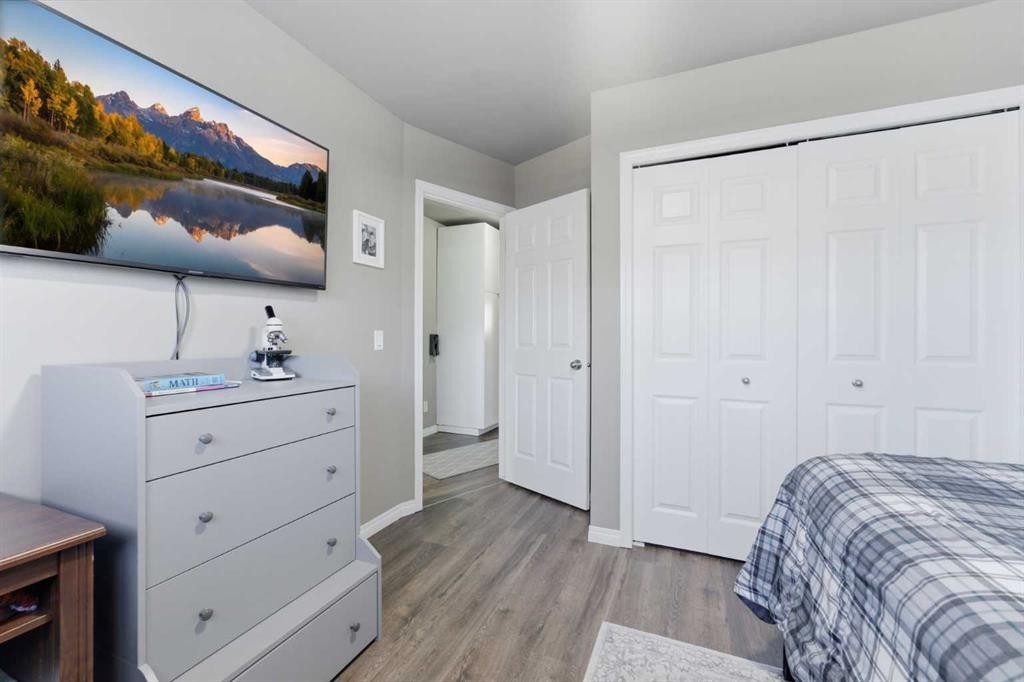 159 Mckenzie Towne Gate Se, Calgary, AB - Indoor Photo Showing Bedroom
