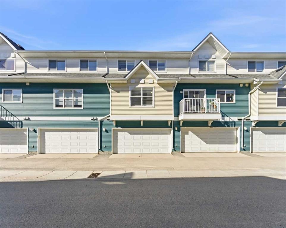 159 Mckenzie Towne Gate Se, Calgary, AB - Outdoor With Facade
