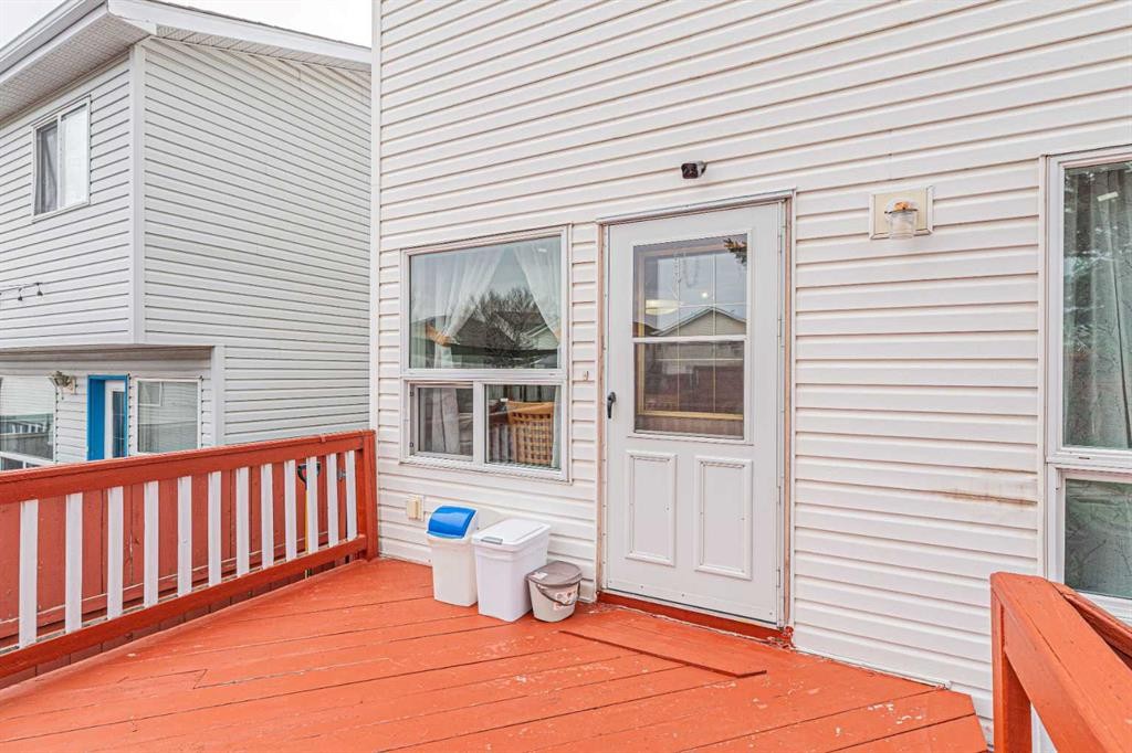 18 Coral Springs Circle Ne, Calgary, AB - Outdoor With Deck Patio Veranda With Exterior
