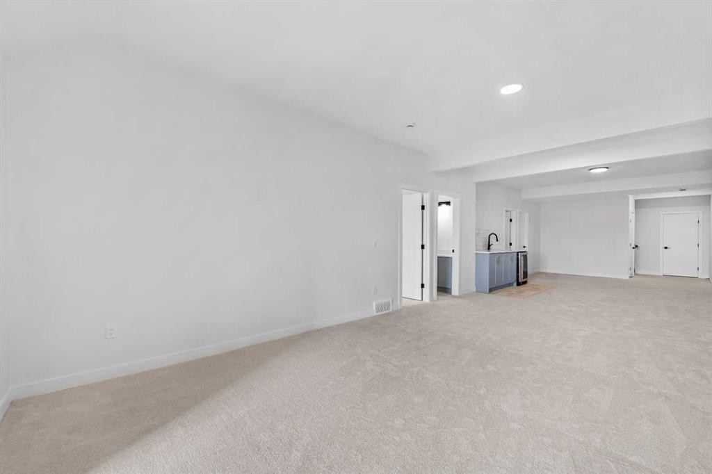 19 Wolf Crescent, Okotoks, AB - Indoor Photo Showing Other Room