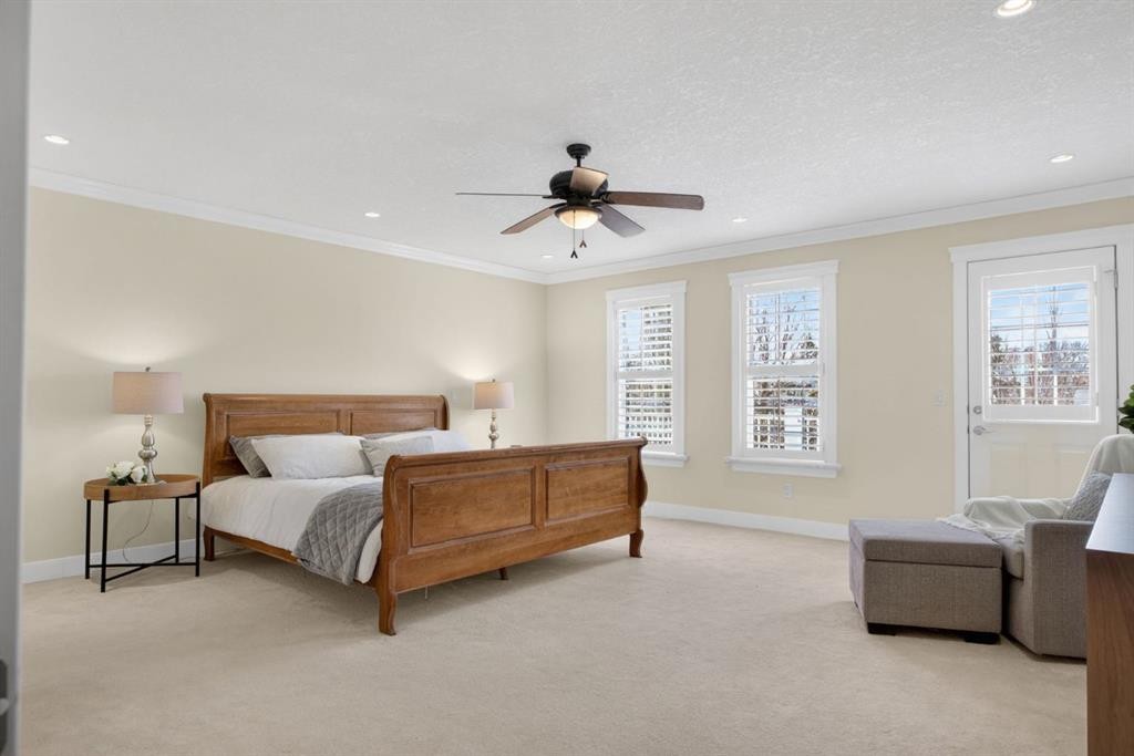 24 Ypres Mews Sw, Calgary, AB - Indoor Photo Showing Bedroom
