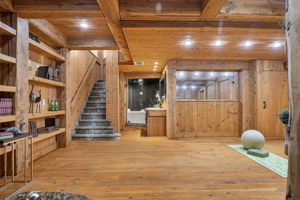 24 Ypres Mews Sw, Calgary, AB - Indoor