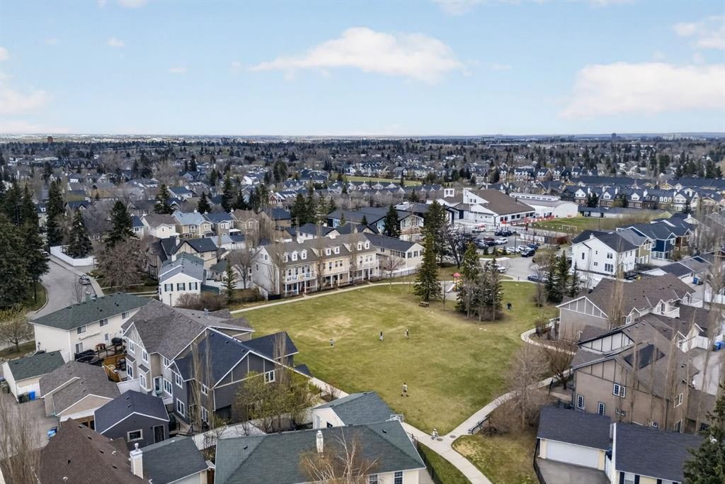 24 Ypres Mews Sw, Calgary, AB - Outdoor With View