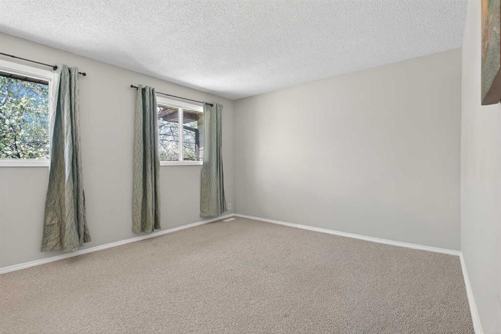 42 Berwick Rise Nw, Calgary, AB