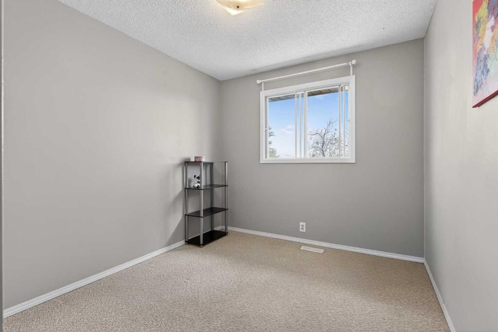 42 Berwick Rise Nw, Calgary, AB