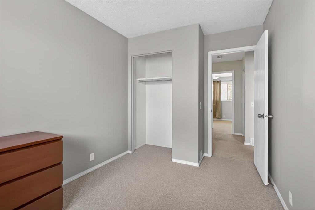 42 Berwick Rise Nw, Calgary, AB