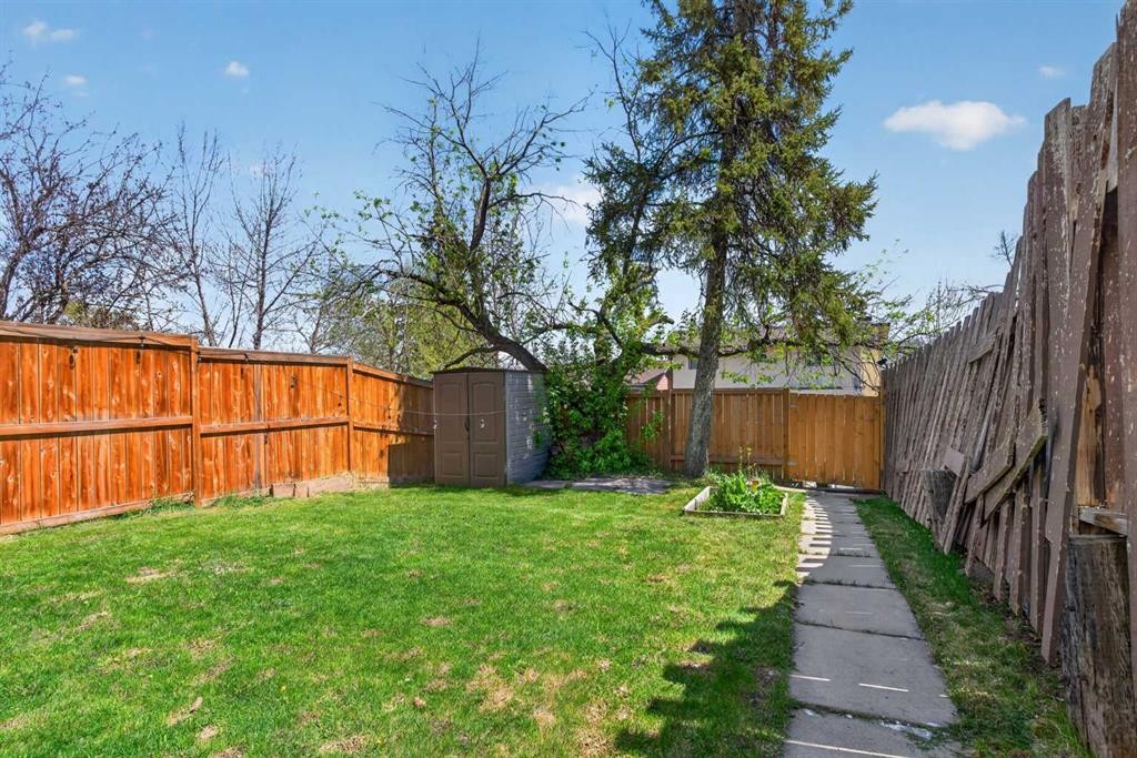 42 Berwick Rise Nw, Calgary, AB