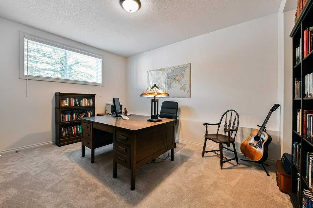 56 Discovery Woods Villas Sw, Calgary, AB - Indoor Photo Showing Office