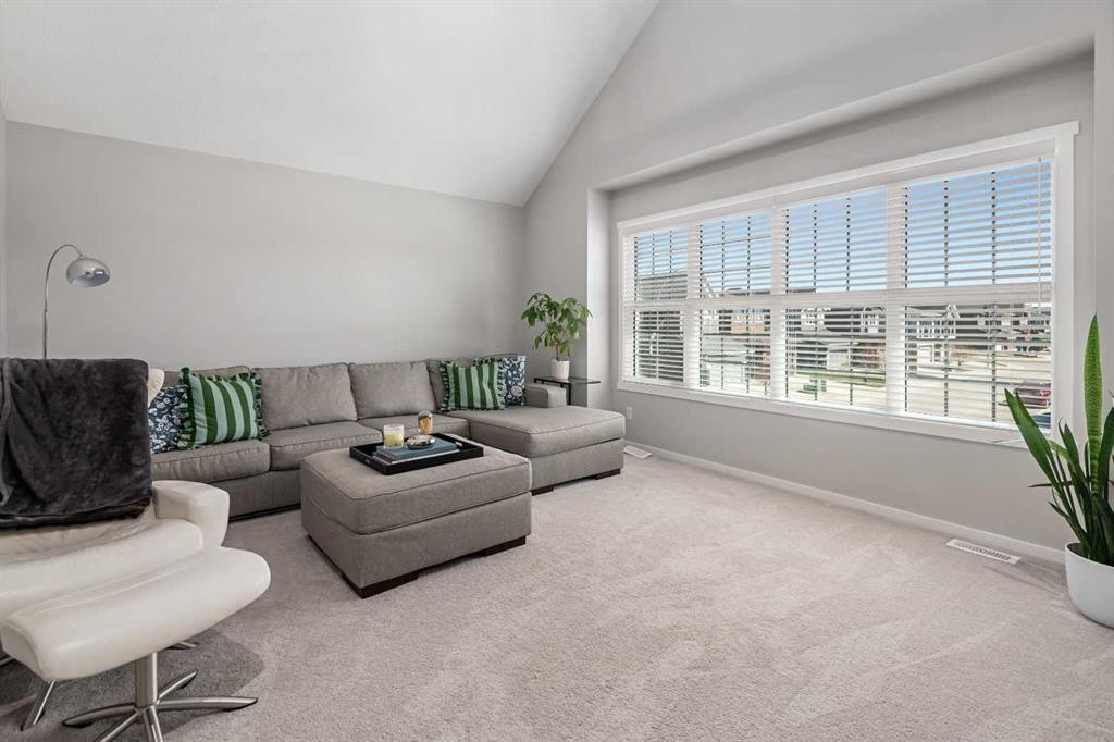 49 Tuscany Ridge Circle Nw, Calgary, AB - Indoor Photo Showing Living Room