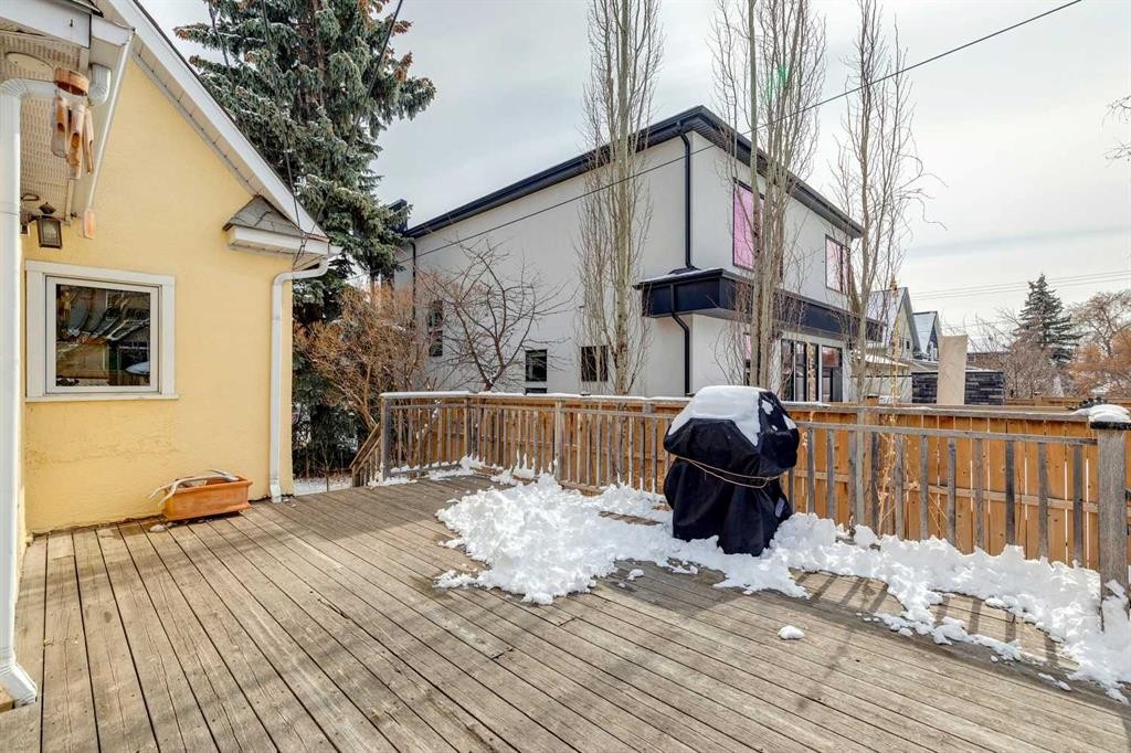 515 7 Street Ne, Calgary, AB - Outdoor With Deck Patio Veranda With Exterior