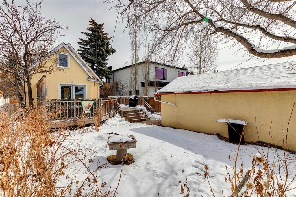 515 7 Street Ne, Calgary, AB - Outdoor