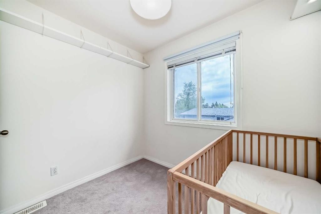7608 21 Street Se, Calgary, AB - Indoor