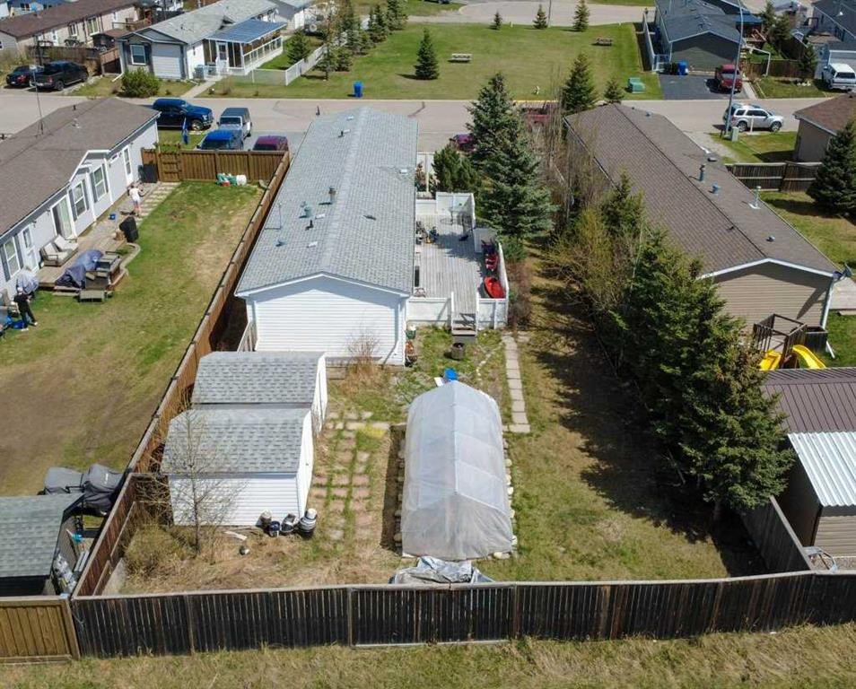 19 Noblefern Way, Sundre, AB - Outdoor