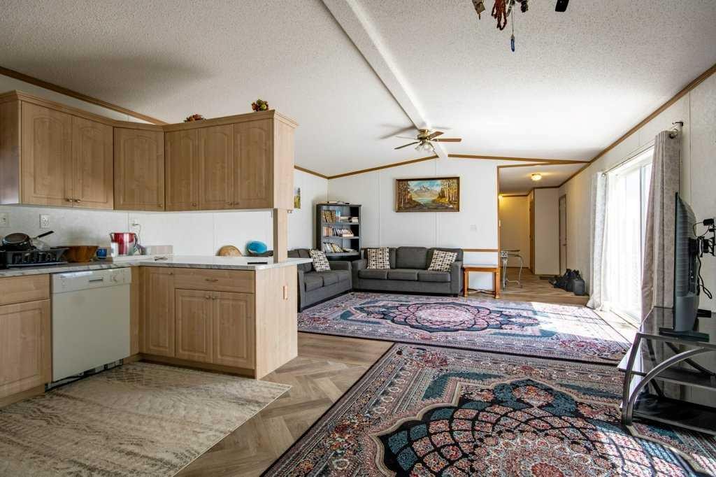 19 Noblefern Way, Sundre, AB - Indoor