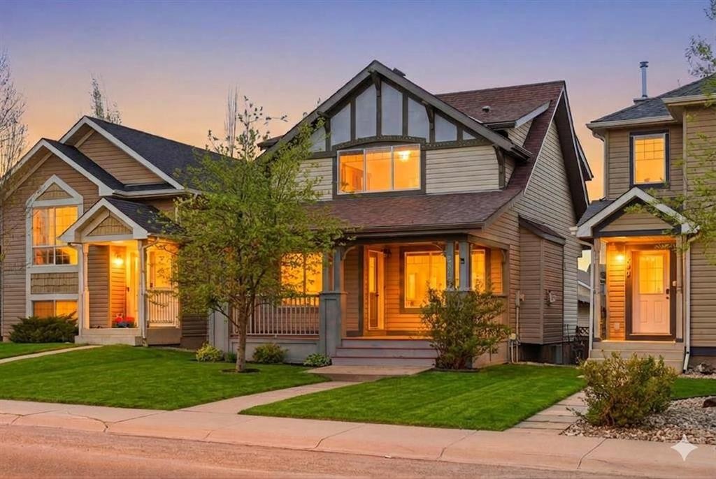 646 Everridge Drive Sw, Calgary, AB - Outdoor
