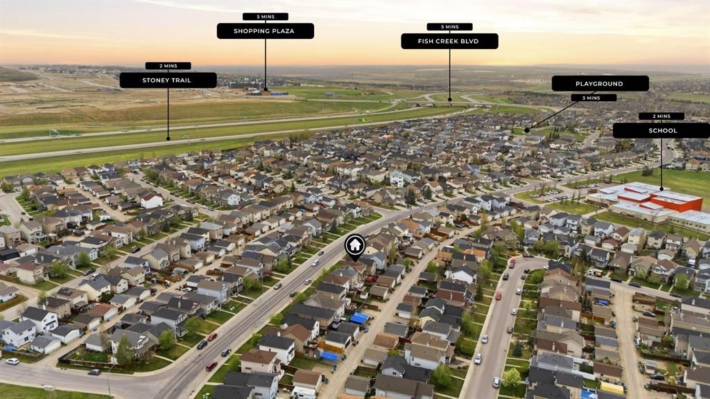 646 Everridge Drive Sw, Calgary, AB - Outdoor With View