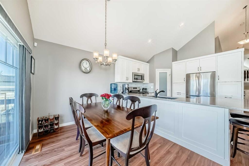 255 Copperfield Manor Se, Calgary, AB - Indoor Photo Showing Dining Room