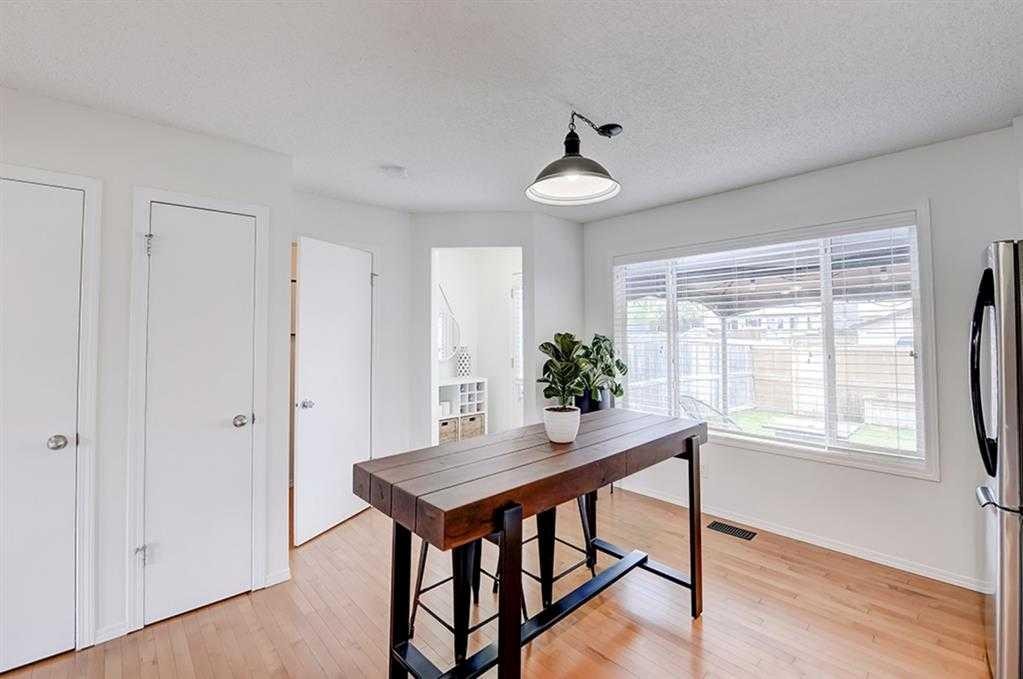 12 Elgin Meadows View Se, Calgary, AB - Indoor
