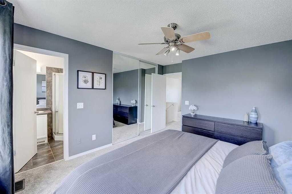 12 Elgin Meadows View Se, Calgary, AB - Indoor Photo Showing Bedroom