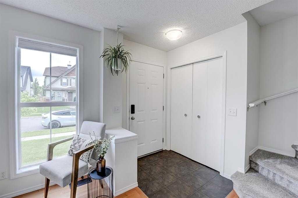 12 Elgin Meadows View Se, Calgary, AB - Indoor Photo Showing Other Room