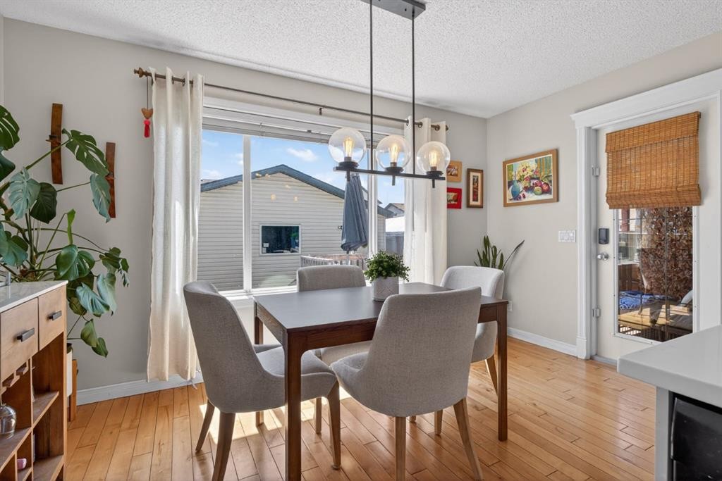 57 Bridlewood Manor Sw, Calgary, AB - Indoor Photo Showing Dining Room