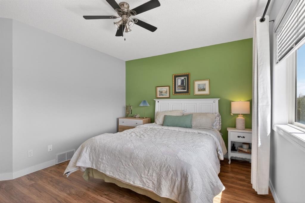 57 Bridlewood Manor Sw, Calgary, AB - Indoor Photo Showing Bedroom