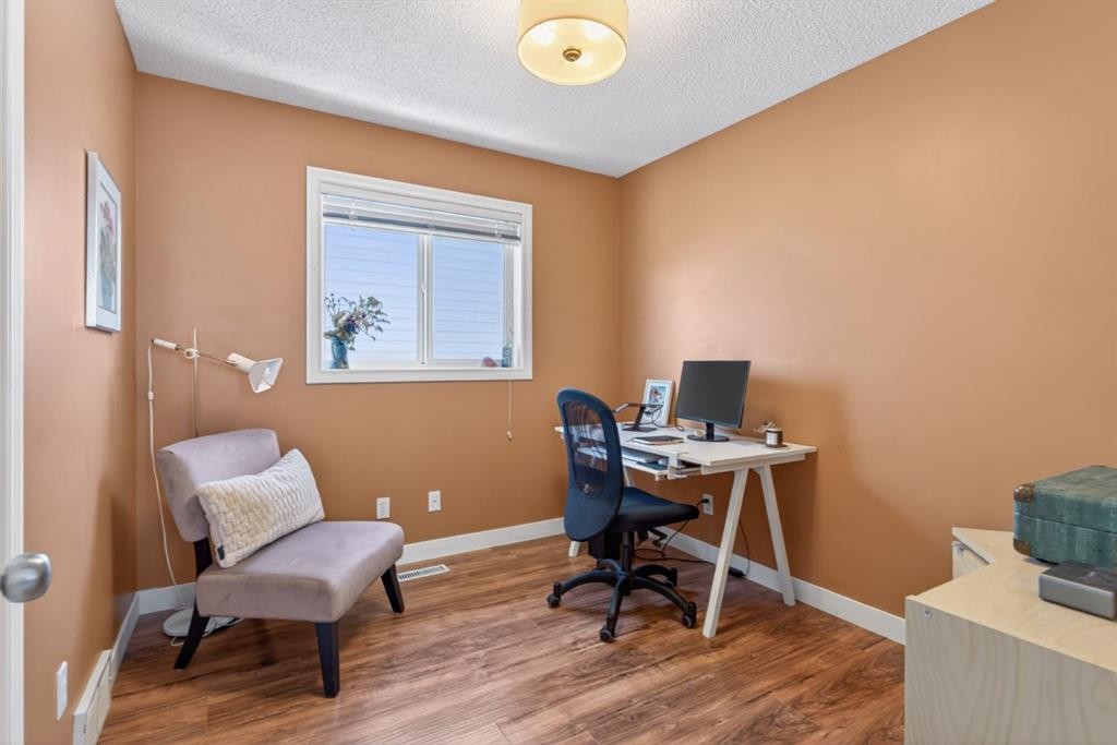 57 Bridlewood Manor Sw, Calgary, AB - Indoor Photo Showing Office