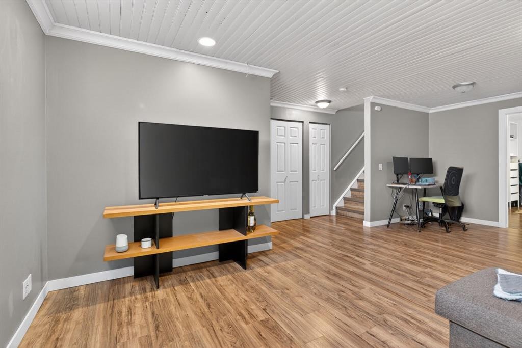 57 Bridlewood Manor Sw, Calgary, AB - Indoor