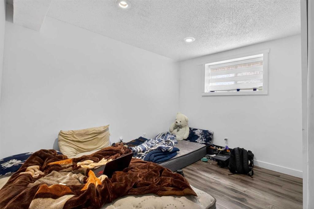 128 Castledale Crescent Ne, Calgary, AB - Indoor