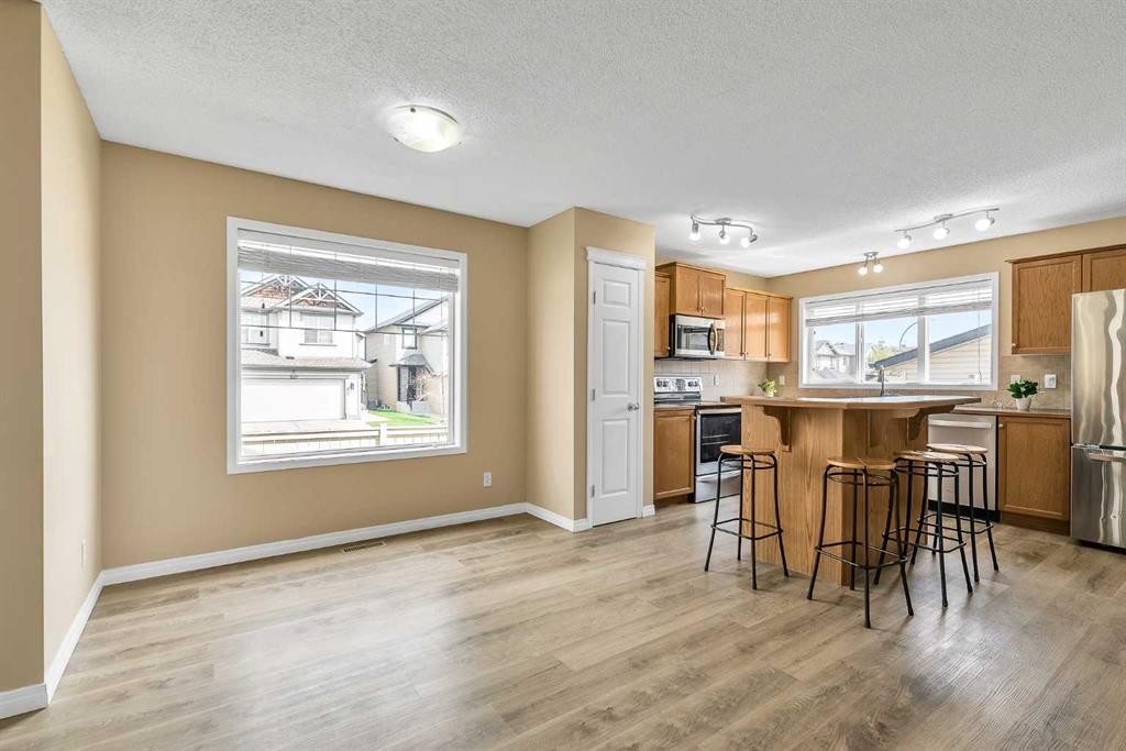 247 Evermeadow Avenue Sw, Calgary, AB - Indoor